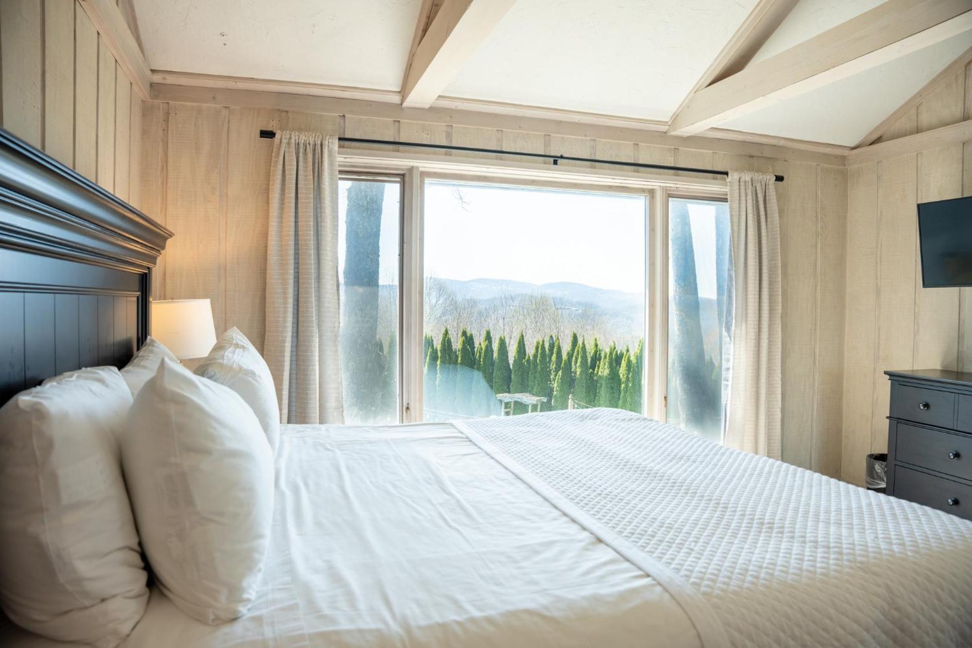 Inn At Crestwood Бун Екстер'єр фото
