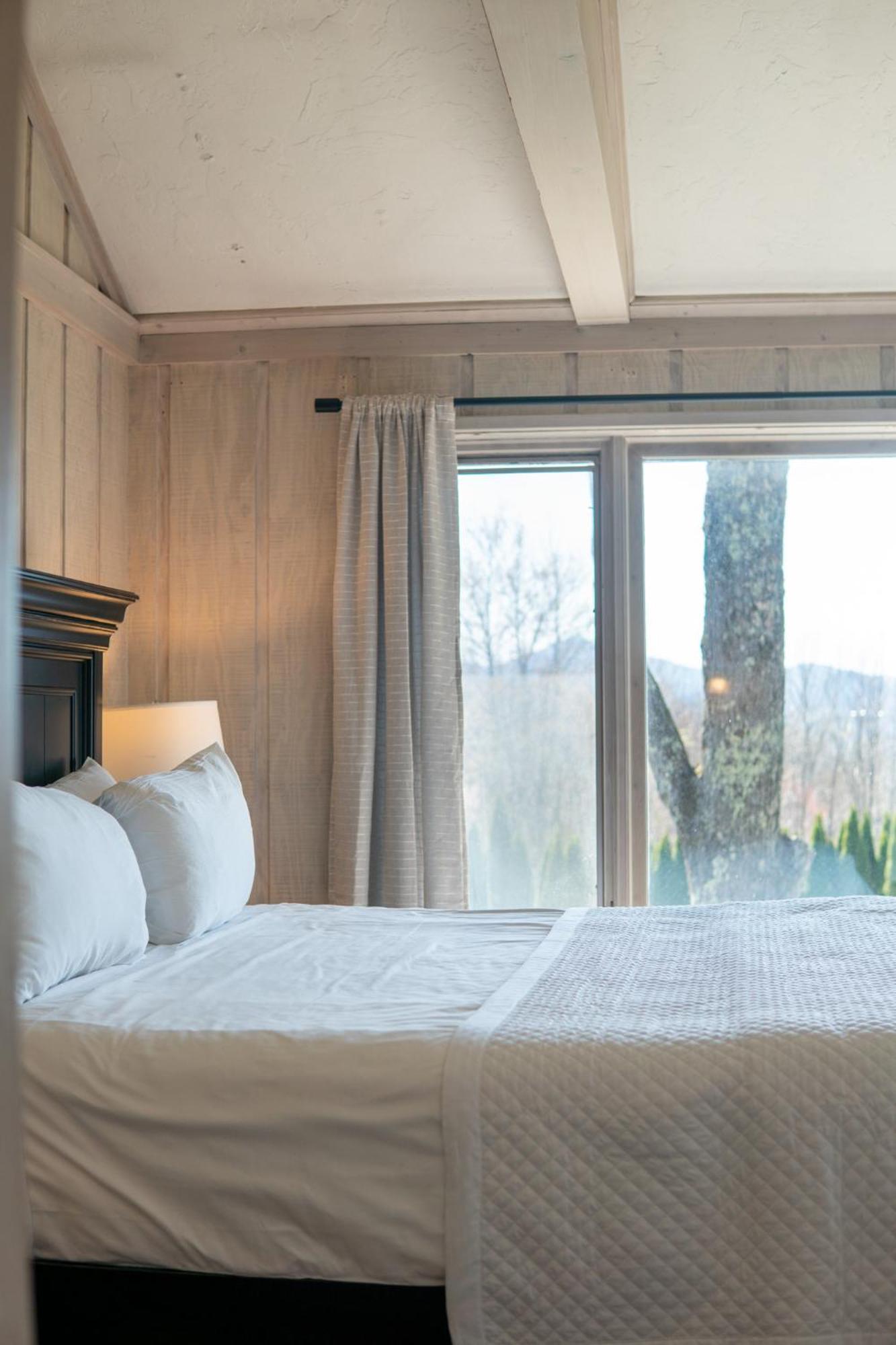 Inn At Crestwood Бун Екстер'єр фото